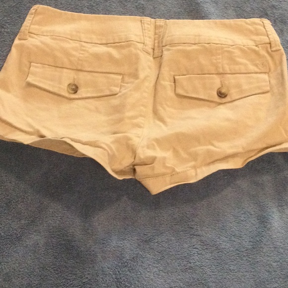 Shorts - Picture 2 of 3